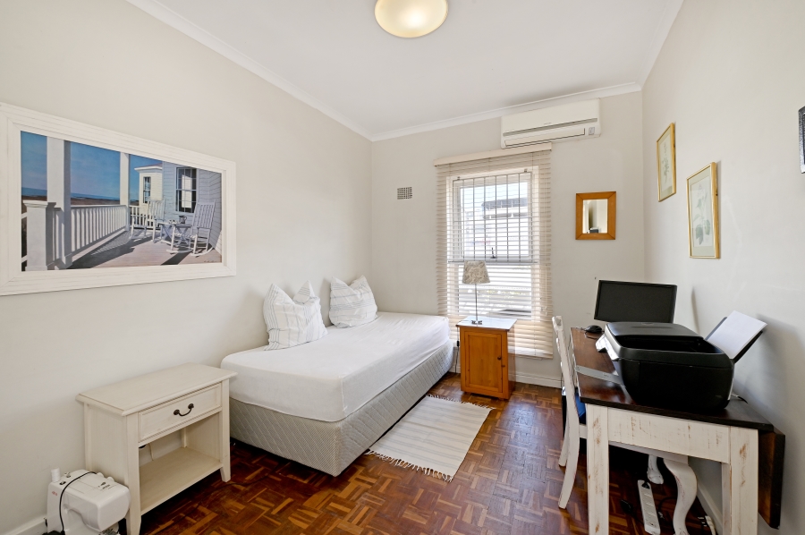 To Let 3 Bedroom Property for Rent in Newlands Western Cape